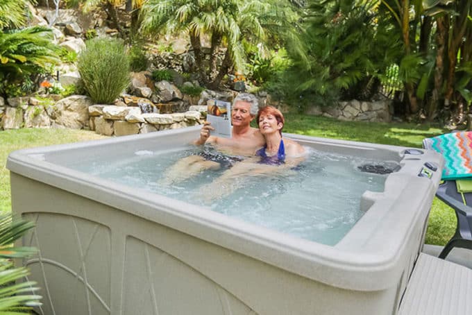 Lifesmart Bahama 5-Person 28-Jet Plug and Play Spa