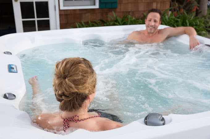 Lifesmart Coronado DLX 7-Person 65-Jet 220-Volt Spa